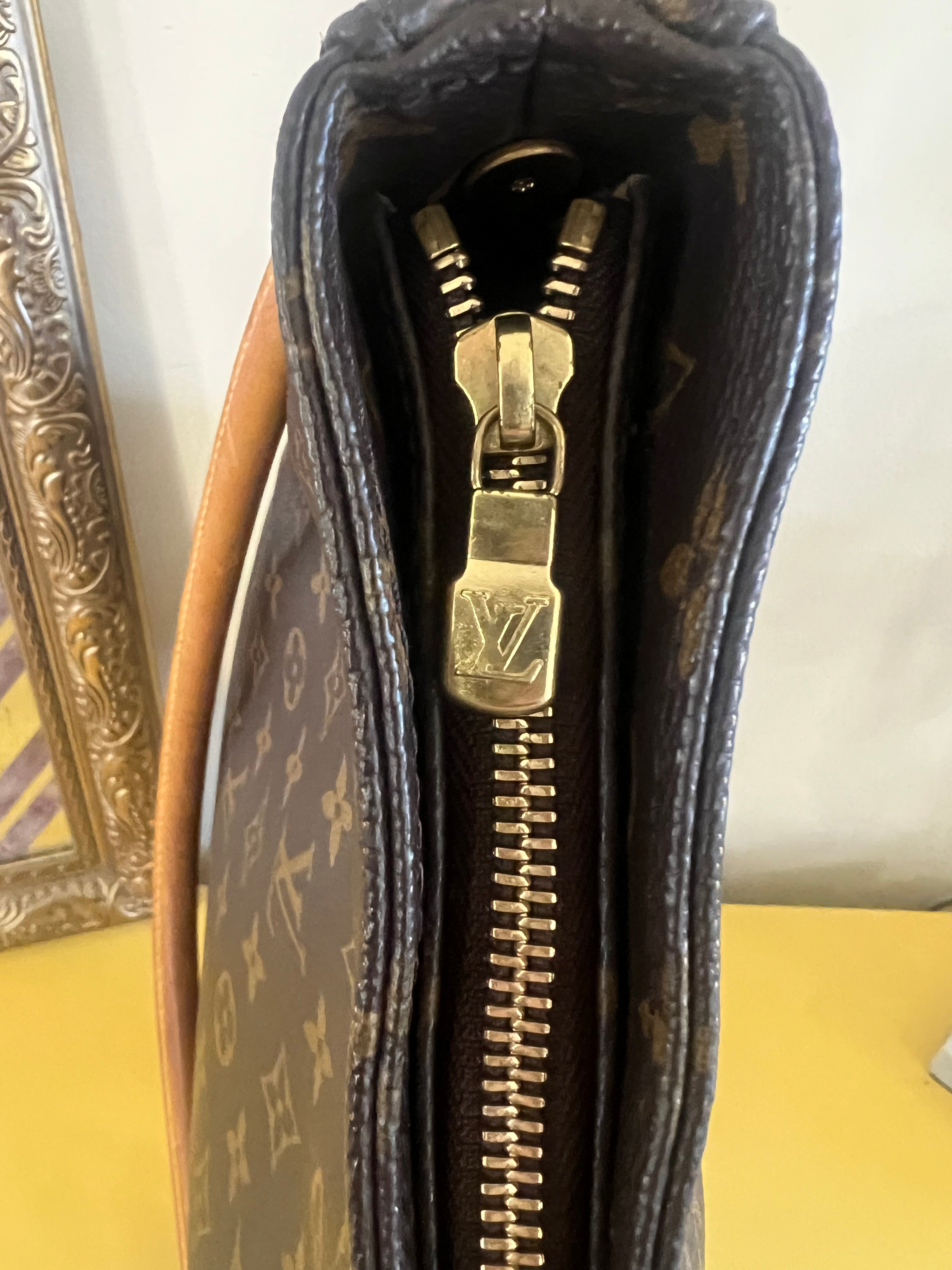 Louis Vuitton Looping Shoulder Bag