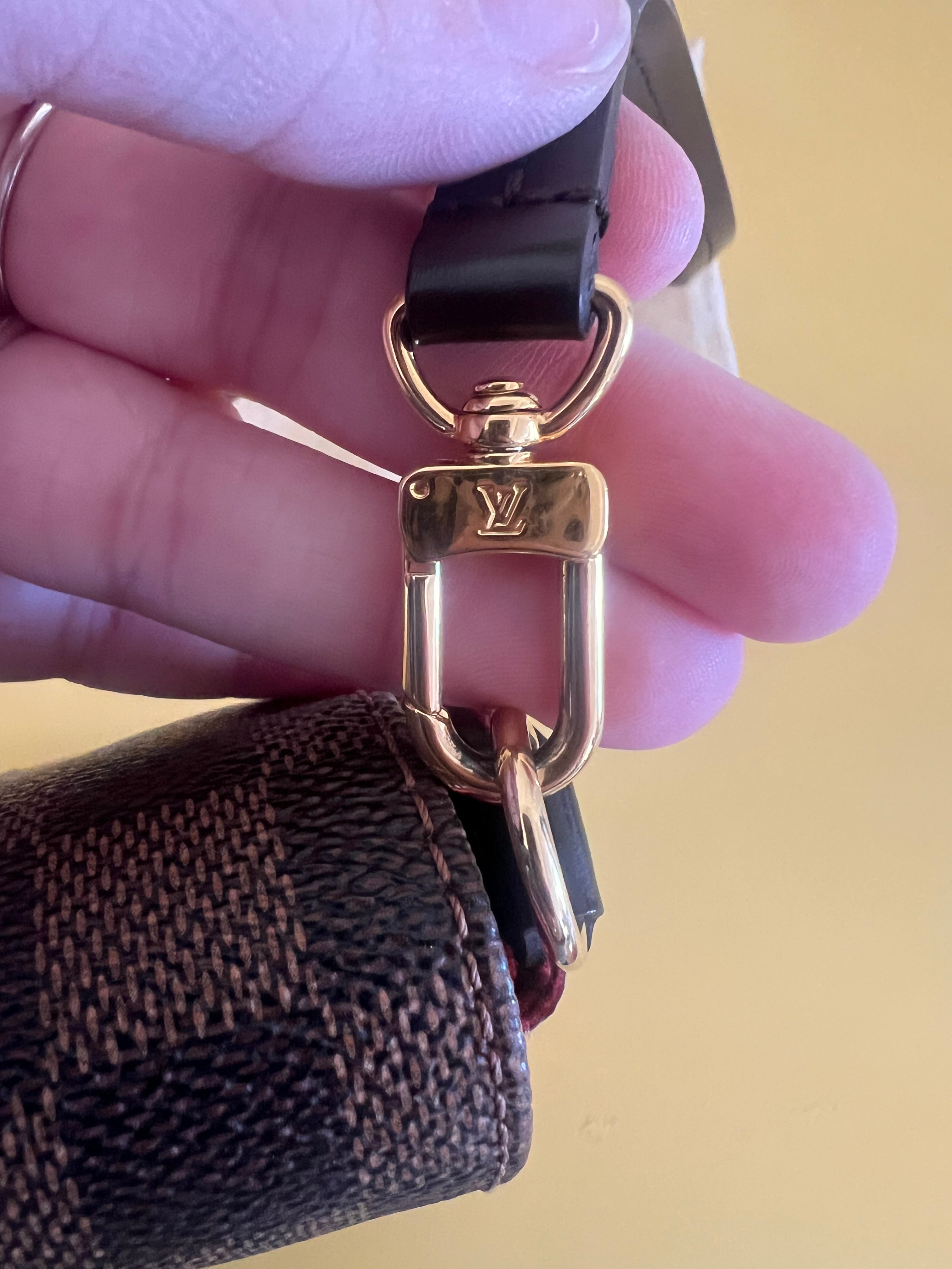 Louis Vuitton Favorite MM – Damier Ebene (2014)